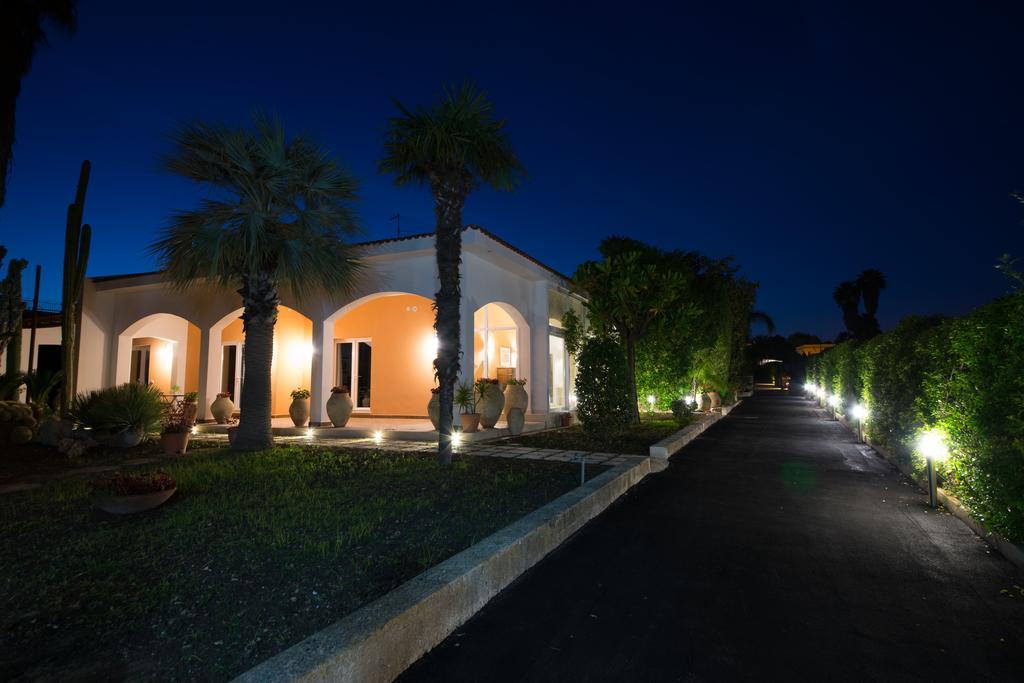 Temenos Villa By Ortigiaapartments Syracuse Luaran gambar