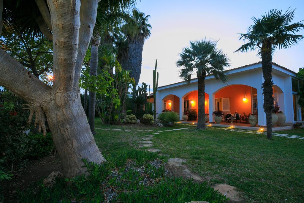 Temenos Villa By Ortigiaapartments Syracuse Luaran gambar
